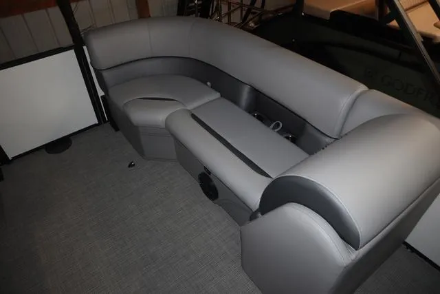 Slide: The Image of Bentley Pontoons Legacy 223 Navigator Triple Tube Pkg 2025 - 10