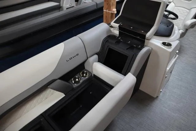 Slide: The Image of Lowe SS 230 WT 2025 - 4