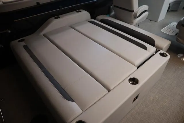 Slide: The Image of Bentley Pontoons Legacy 223 Swingback Triple Tube Pkg 2024 - 13
