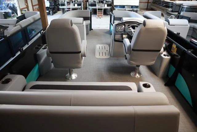 Slide: The Image of Bentley Pontoons Legacy 223 Swingback Triple Tube Pkg 2024 - 16