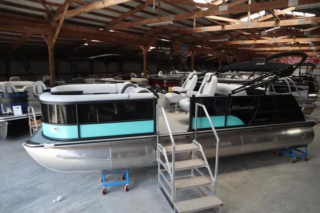 Slide: The Image of Bentley Pontoons Legacy 223 Swingback Triple Tube Pkg 2024 - 3