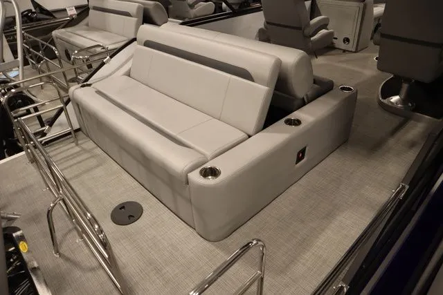 Slide: The Image of Bentley Pontoons Legacy 243 Swingback Triple Tube Pkg 2025 - 18