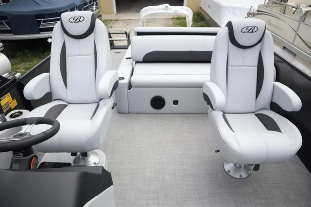 Slide: The Image of Bentley Pontoons Legacy 243 Swingback Triple Tube Pkg 2025 - 5