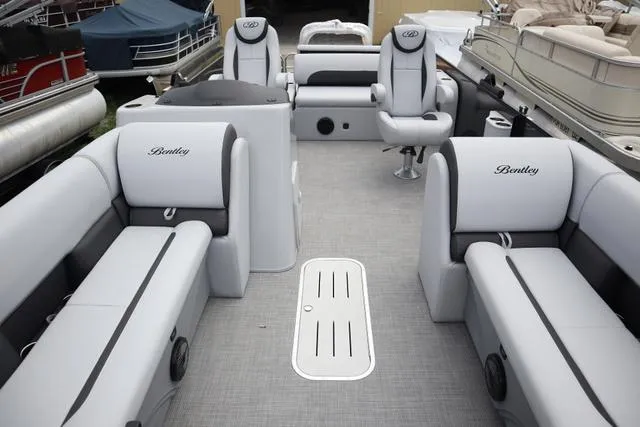 Slide: The Image of Bentley Pontoons Legacy 243 Swingback Triple Tube Pkg 2025 - 8