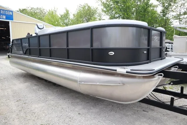 Slide: The Image of Bentley Pontoons Legacy 243 Swingback Triple Tube Pkg 2025 - 9