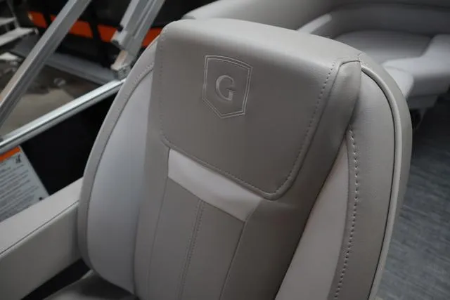 Slide: The Image of Godfrey Experience 2286 SBX Sport Tube Pkg 2025 - 12