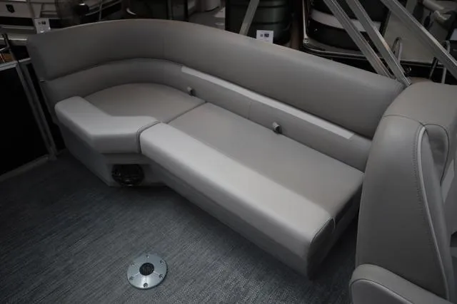 Slide: The Image of Godfrey Experience 2286 SBX Sport Tube Pkg 2025 - 13