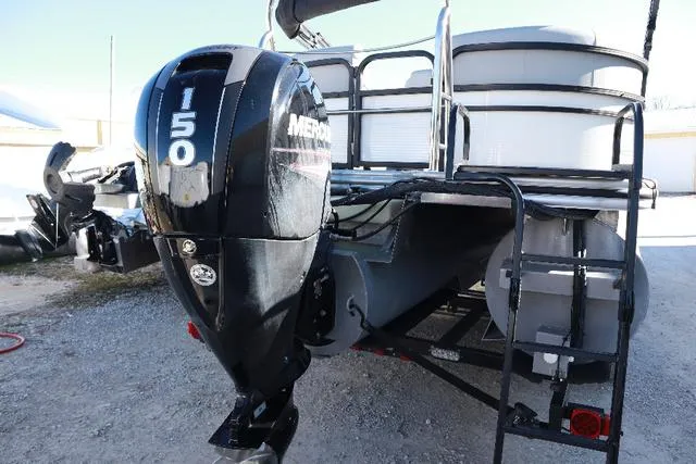 Slide: The Image of Lowe SF 232 WT Triple Tube Package 2019 - 6