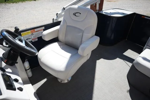 Slide: The Image of Crest Classic 200 LX 2022 - 7