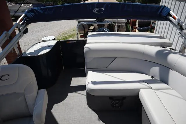 Slide: The Image of Crest Classic 200 LX 2022 - 9