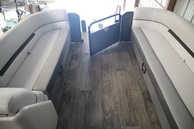 Slide: The Image of Sweetwater 2286 C Triple Tube 2022 - 7