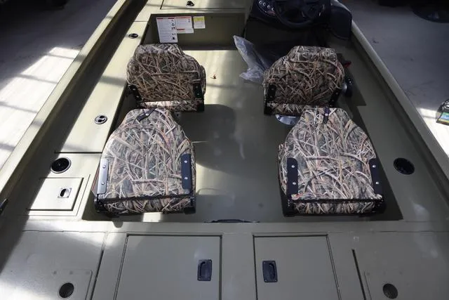 Slide: The Image of Lowe 20 Outlet 2025 - 18