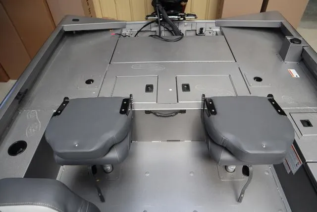 Slide: The Image of Lowe 20 Outlet 2025 - 3