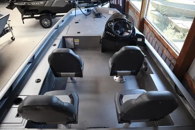 Slide: The Image of Lowe 20 Outlet 2025 - 3