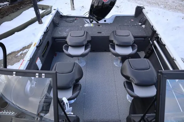 Slide: The Image of Crestliner 1750 Hawk 2025 - 14