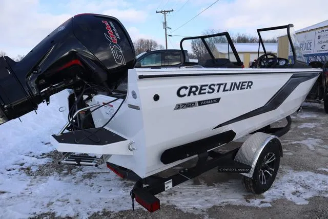 Slide: The Image of Crestliner 1750 Hawk 2025 - 3