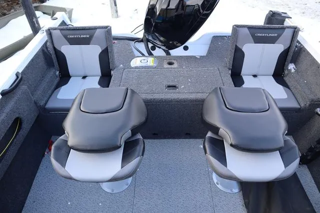 Slide: The Image of Crestliner 1750 Hawk 2025 - 6