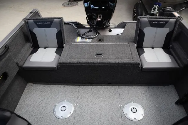 Slide: The Image of Crestliner 1750 HAWK WT JS 2025 - 7