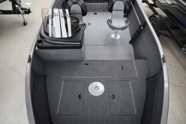 Slide: The Image of Crestliner 1650 Kodiak 2025 - 27