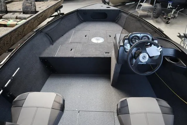 Slide: The Image of Crestliner 1650 Kodiak 2025 - 5