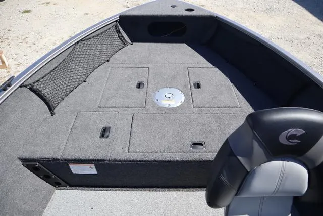 Slide: The Image of Crestliner 1650 Kodiak T 2025 - 3