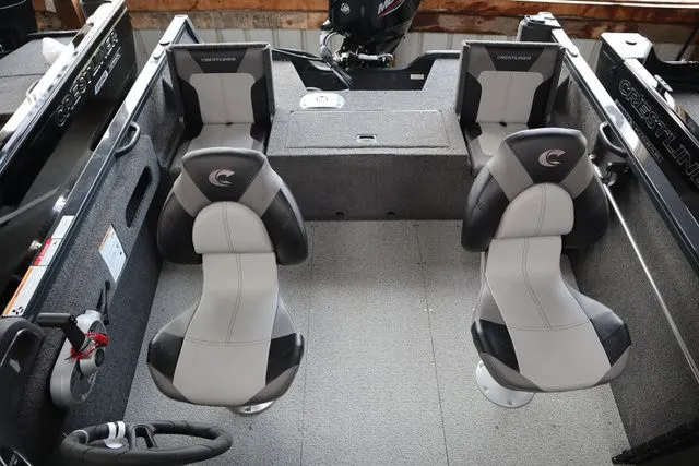 Slide: The Image of Crestliner 1650 Hawk 2025 - 4