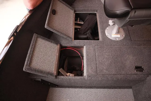 Slide: The Image of Crestliner 1650 Kodiak 2025 - 6