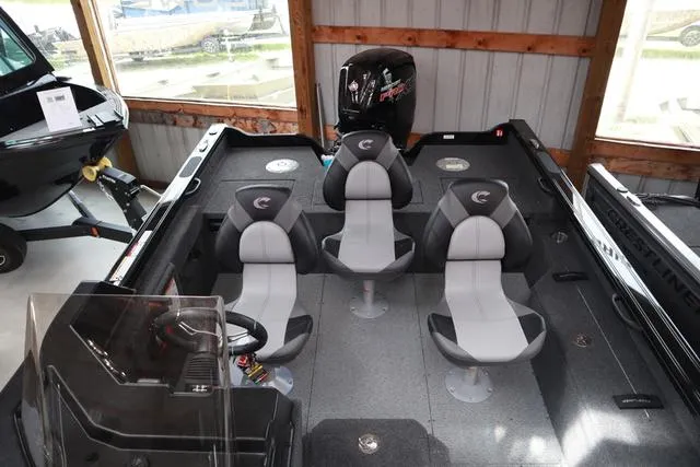 Slide: The Image of Crestliner 1750 Fish Hawk SC JS 2025 - 8