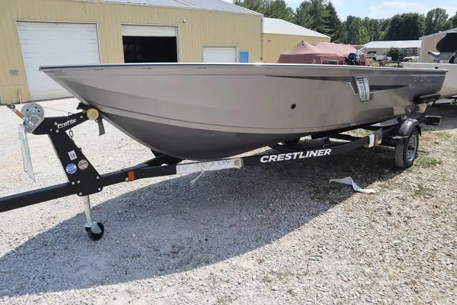 Slide: The Image of Crestliner 1650 Discovery Tiller 2025 - 3