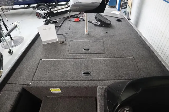 Slide: The Image of Lowe Skorpion 16 2025 - 7