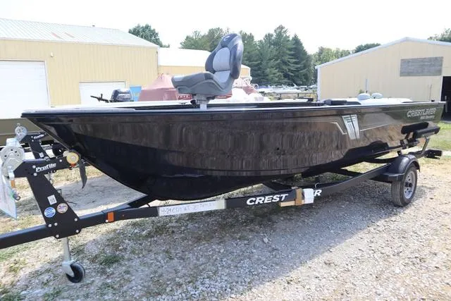 The Image of Crestliner 1650 Discovery Tiller 2024 - 1