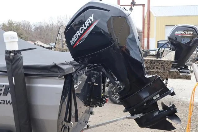 Slide: The Image of Crestliner 1750 Fish Hawk WT JS 2021 - 5