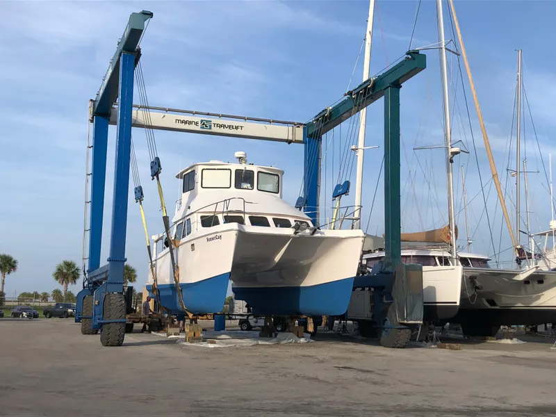 Slide: The Image of Endeavour Explorer 46 PowerCat 2004 - 52