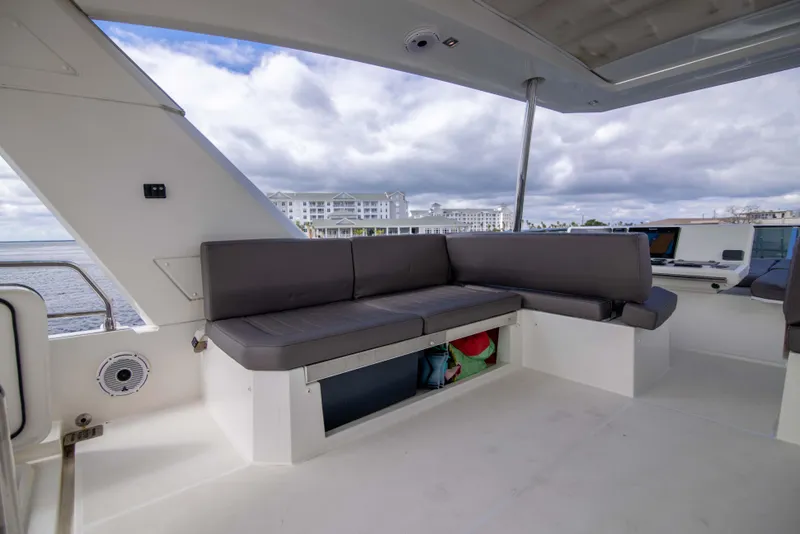 Slide: The Image of Prestige 680 2018 - 51