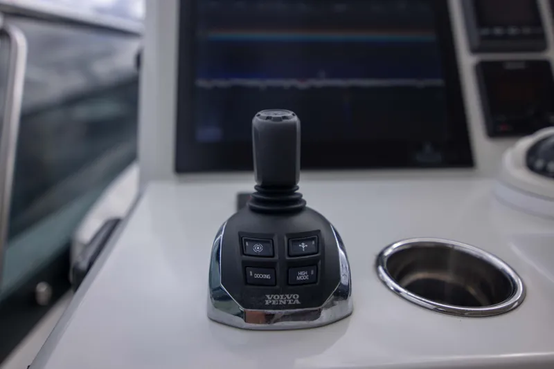 Slide: The Image of Prestige 680 2018 - 55