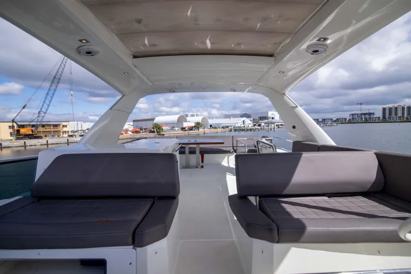 Slide: The Image of Prestige 680 2018 - 61