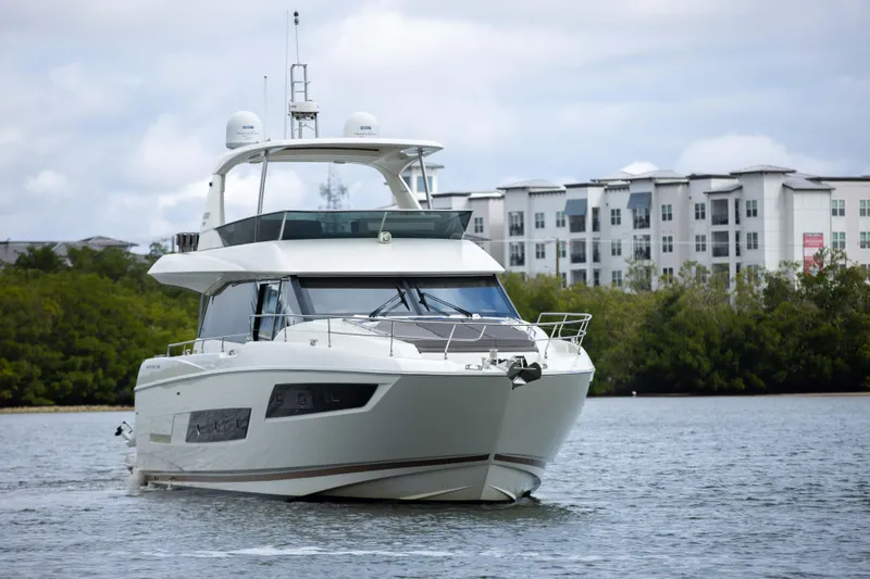 Slide: The Image of Prestige 680 2018 - 69