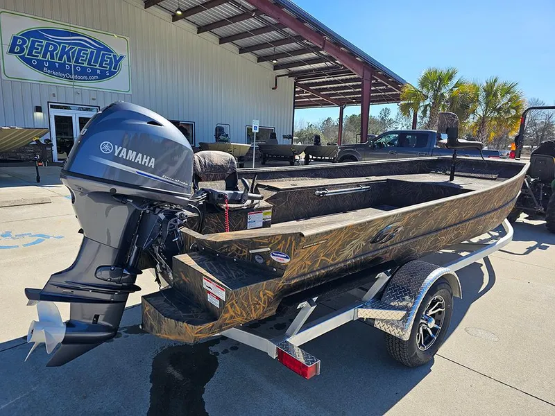 Slide: The Image of 2025 G3 Gator Tough 18 DK boat with Yamaha motor at Berkeley Outdoors. - 5