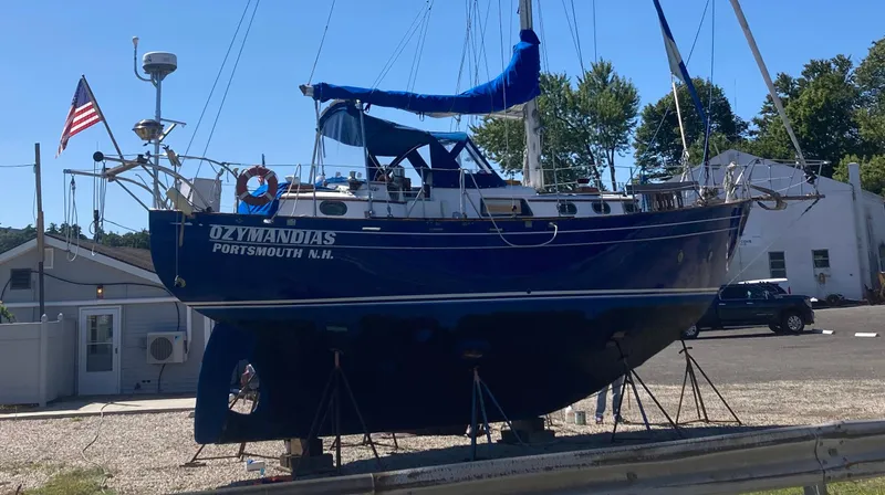 Slide: The Image of Blue sailboat "Ozymandias" on land, Portsmouth N.H., 1978 Custom Fantasia C/C Cutter. - 31