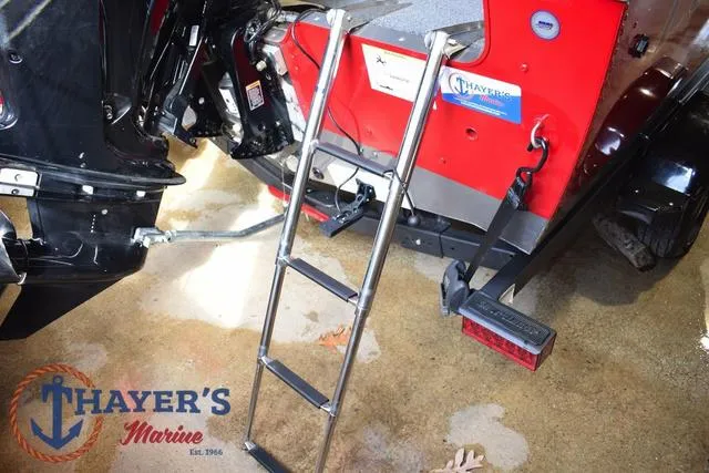 Slide: The Image of Lund 1675 Adventure Sport 2022 boat with ladder at Thayer's Marine. - 33