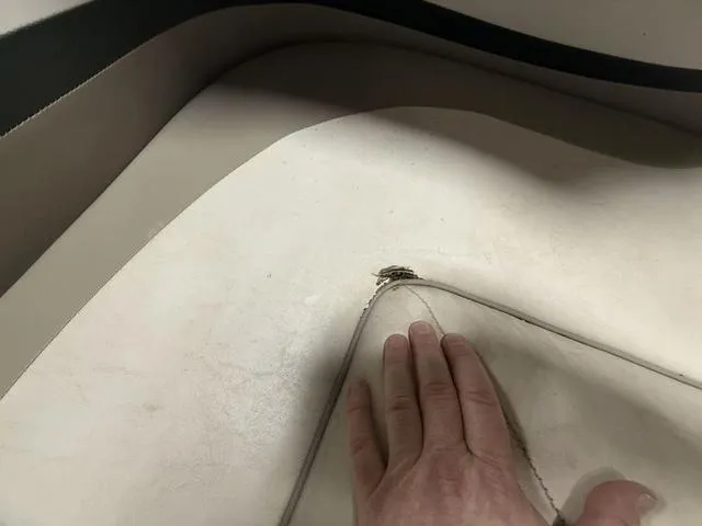 Slide: The Image of Harris 220 Super Sunliner 2004 - 28