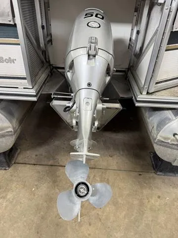 Slide: The Image of Harris 220 Super Sunliner 2004 - 41