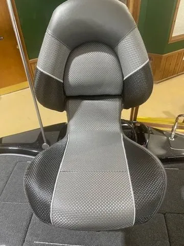 Slide: The Image of Ranger Z185 2025 - 26