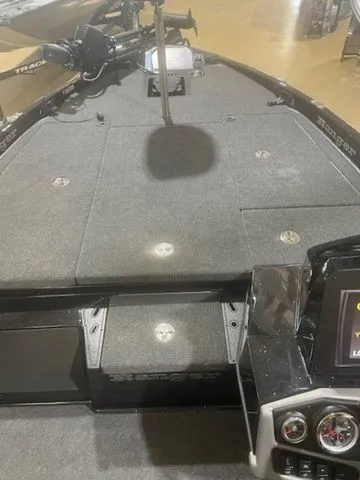 Slide: The Image of Ranger Z185 2025 - 4