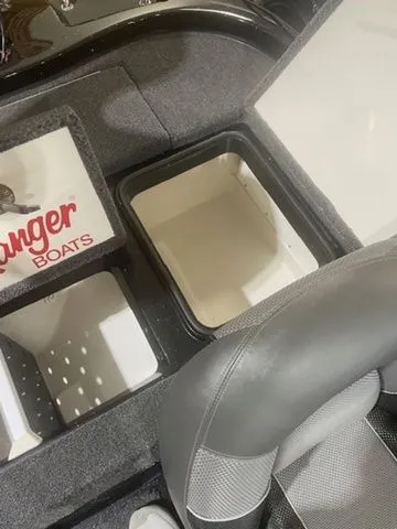 Slide: The Image of Ranger Z185 2025 - 9