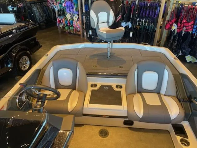 Slide: The Image of Ranger Z519 2024 - 11