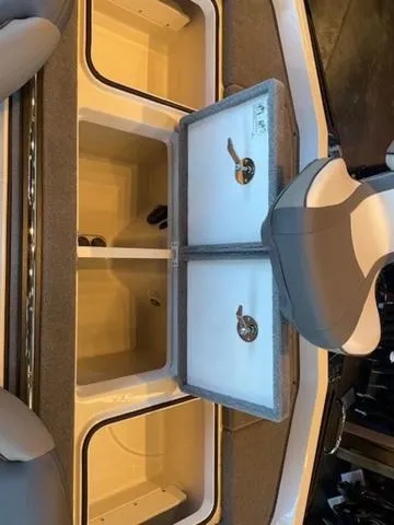 Slide: The Image of Ranger Z519 2024 - 26