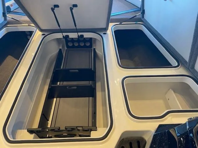 Slide: The Image of Ranger Z519 2024 - 29