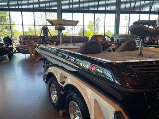 Slide: The Image of Ranger Z519 2024 - 40