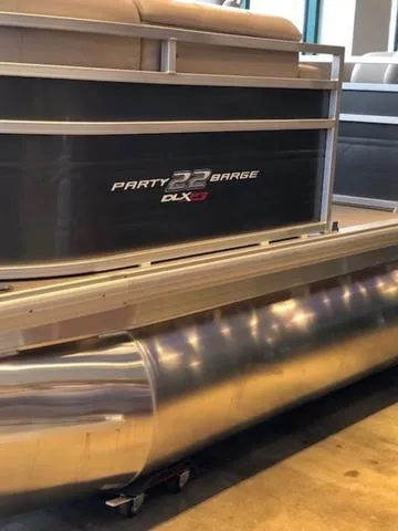 Slide: The Image of Sun Tracker PB 22RF XP3 2025 - 60